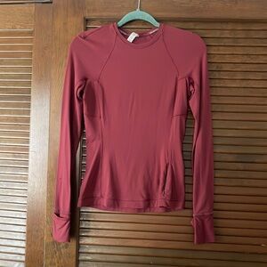 Lululemon long sleeve size 4